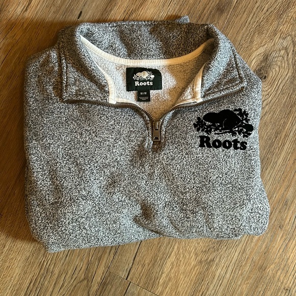 Roots quarter zip - Picture 1 of 1